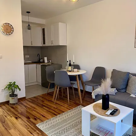 Lenka Lux Vb * Vrnjačka Banja